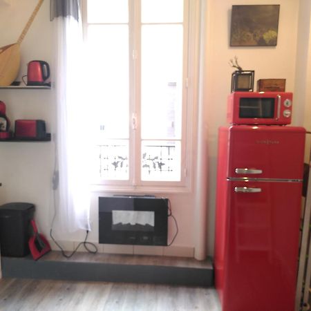 Little Studio In Paris Сент-Уан Экстерьер фото